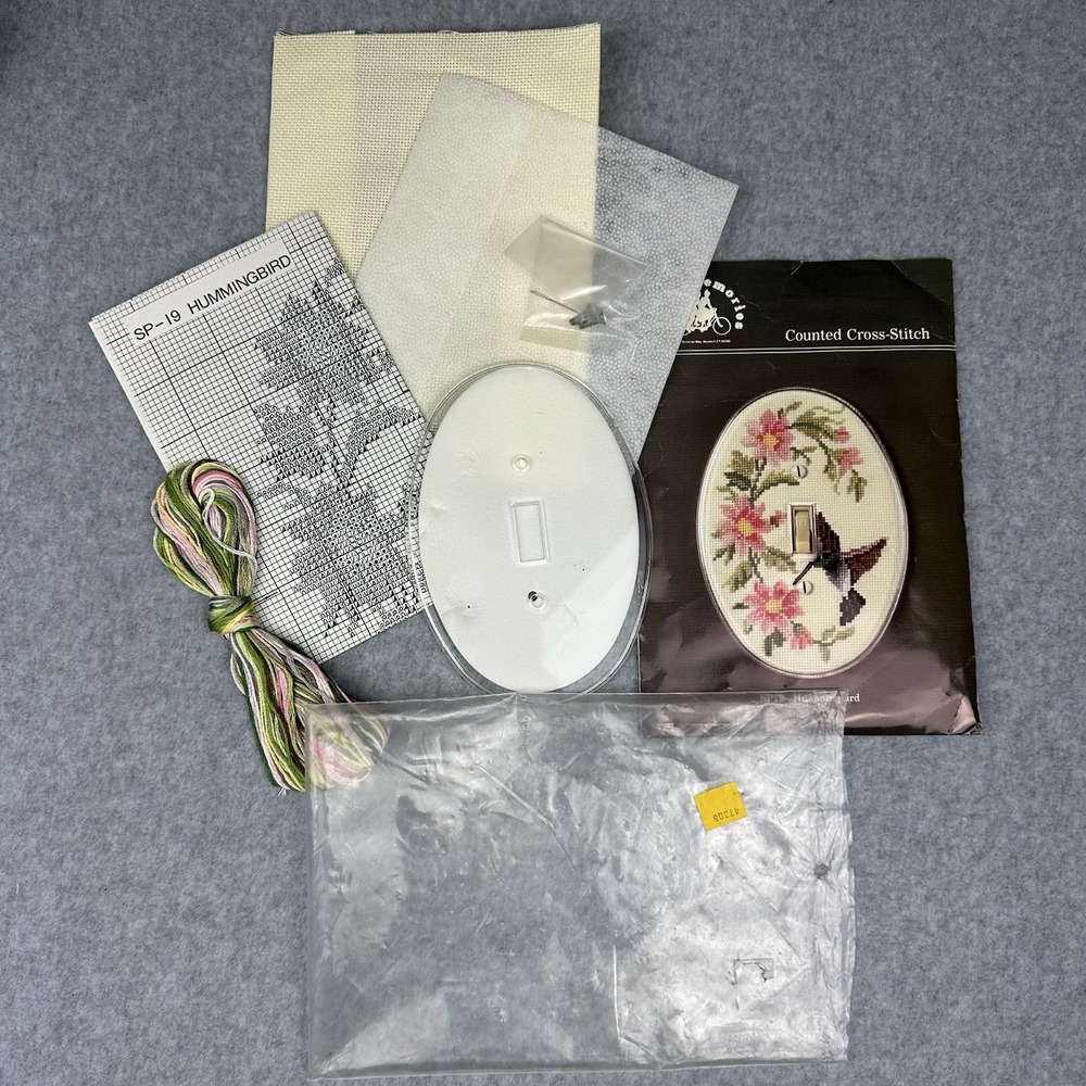 Fond Memories #19 Counted Cross Stitch Kit Hummingbird Single Light Switch Plate - Picture 2 of 8